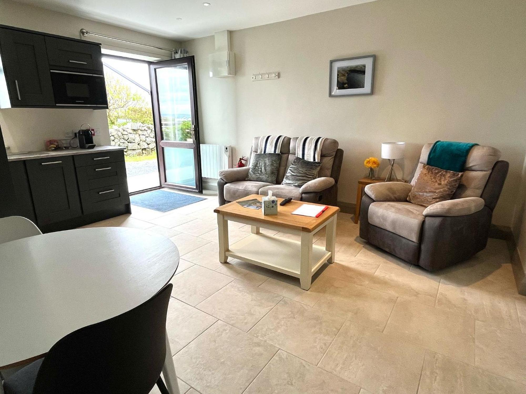 Tigh Fitz Apartments - Inis Mor, Aran Island Exteriér fotografie